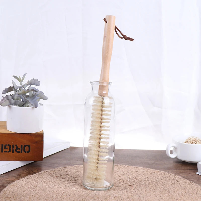 Hot sale Wooden Long Handle Brush Unique design For Baby Bottles Scrubbing Cleaning Tool Kitchen Cleaner For Washing Cleaning