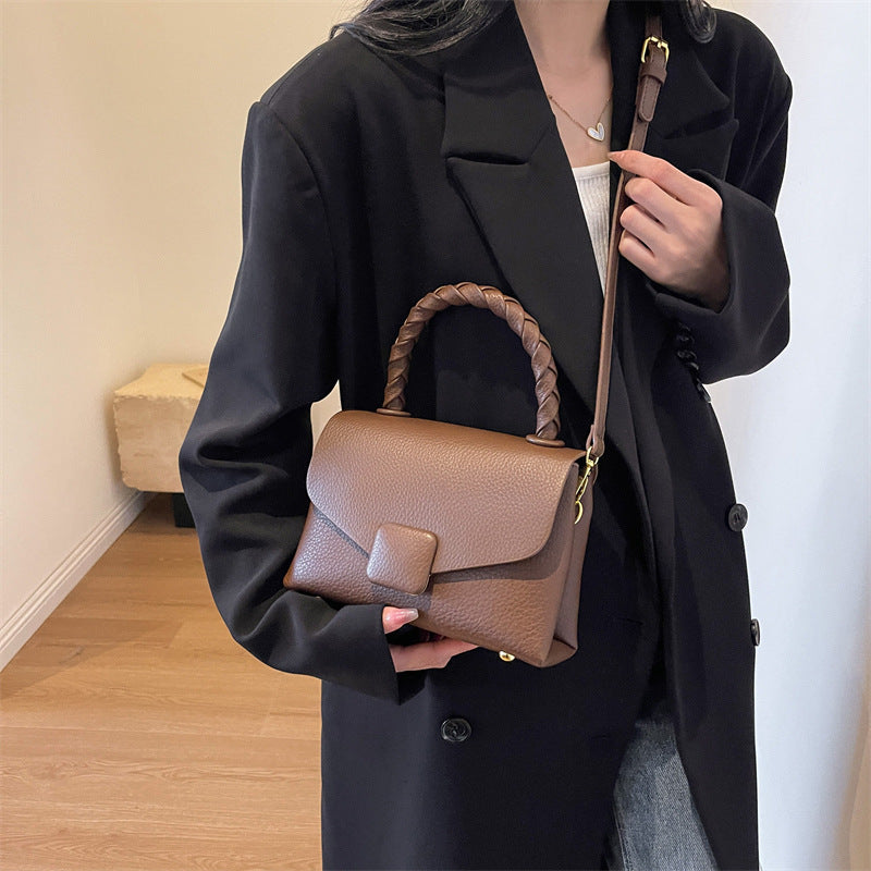 Cross-border 2023 autumn and winter new popular bags for women ins simple shoulder messenger bag versatile small square bags