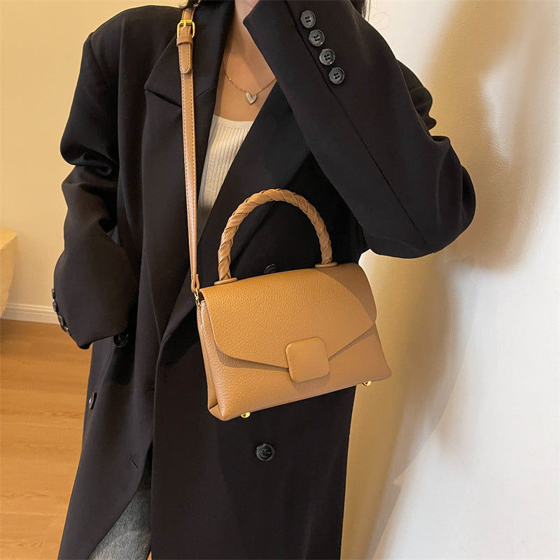 Cross-border 2023 autumn and winter new popular bags for women ins simple shoulder messenger bag versatile small square bags