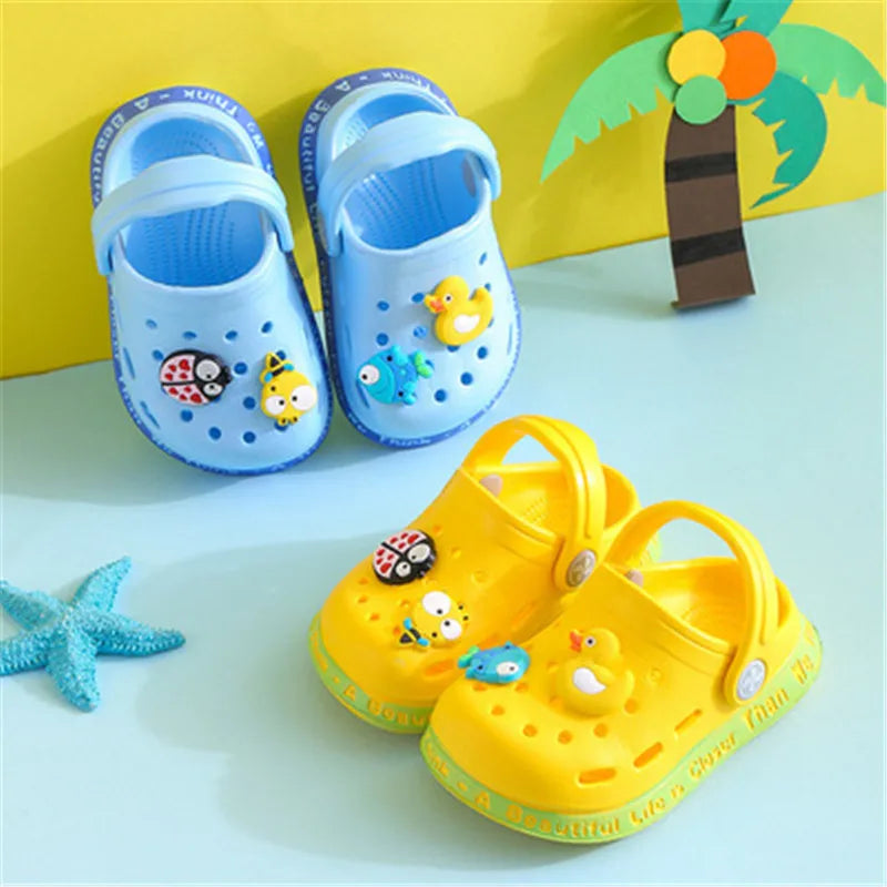 Sandalias Children New Cute Cartoons Kids Mules Clogs Summer Croc Garden Beach Slippers Sandals Cave Hole Baby Shoe for Boy Girl