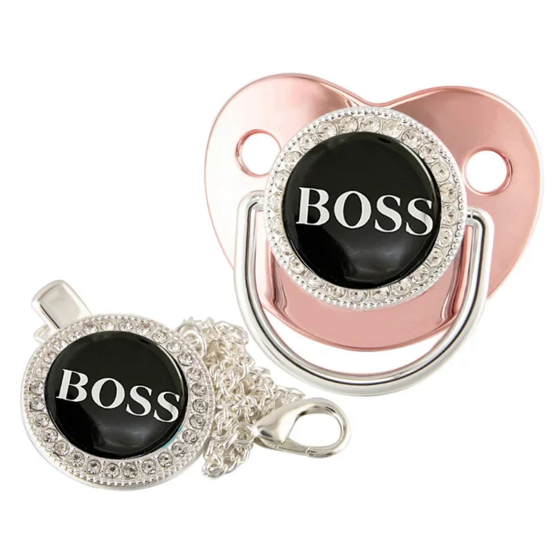 لهاية أطفال على شكل حرف مع غطاء مضاد للغبار، مشابك لهاية فاخرة لامعة للأطفال حديثي الولادة، خالية من مادة BPA، لهاية من السيليكون