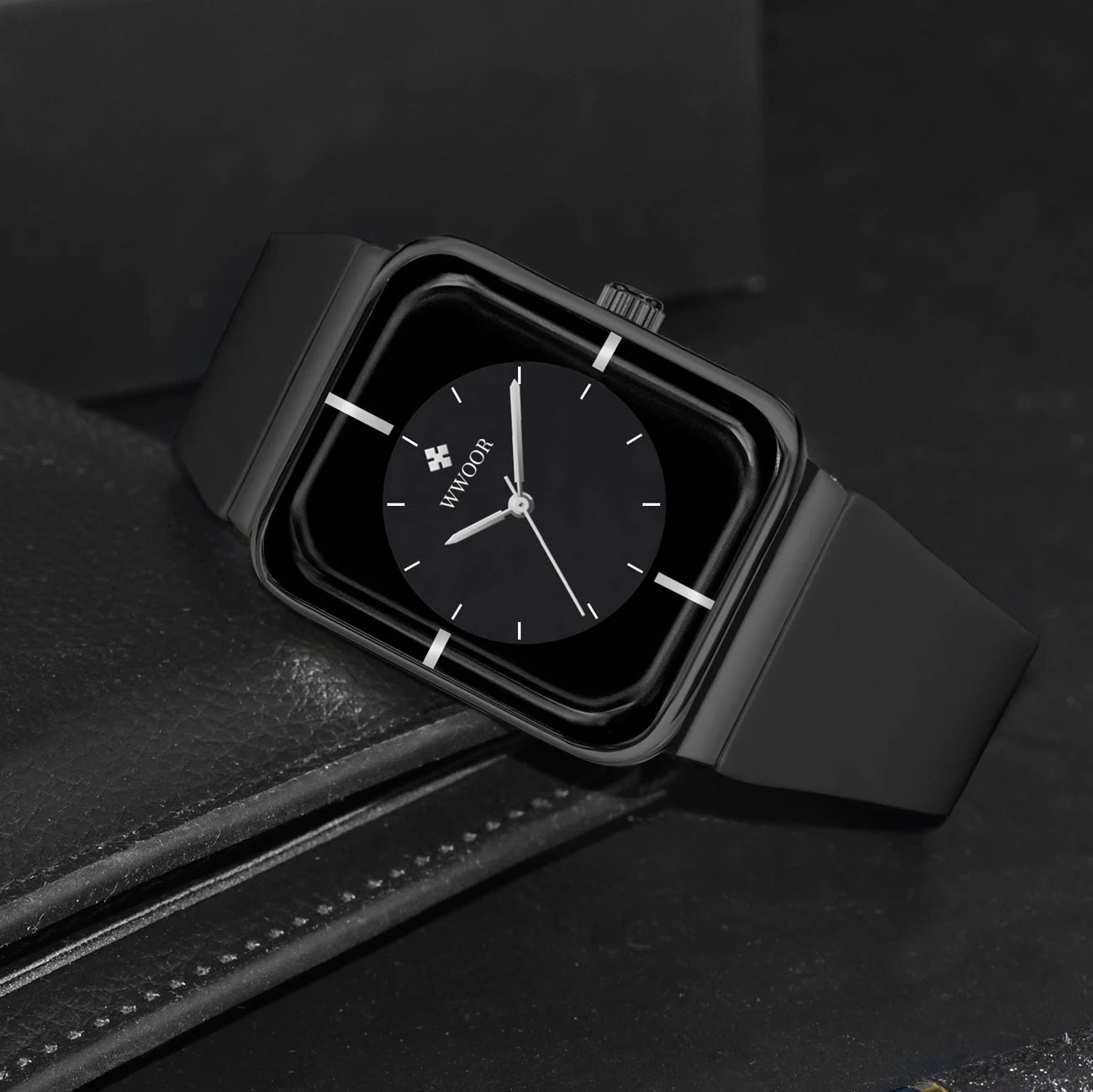 ساعات رجالية جديدة من WWOOR 2024، ساعة يد كوارتز مربعة فاخرة للرجال، ساعة كاجوال فريدة من نوعها مقاومة للماء للرجال