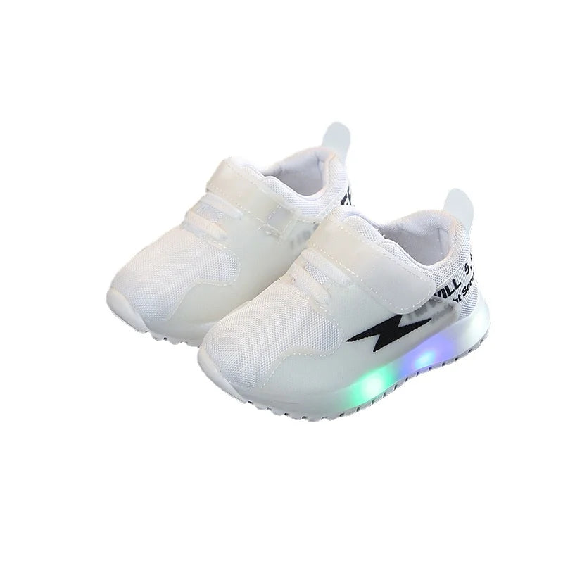 Fashion LED Shoes Sneakers Kids Breathable Mesh Casual Shoes Boys Girls Lightweight Glowing Tennis Shoes Outdoor Running Shoes