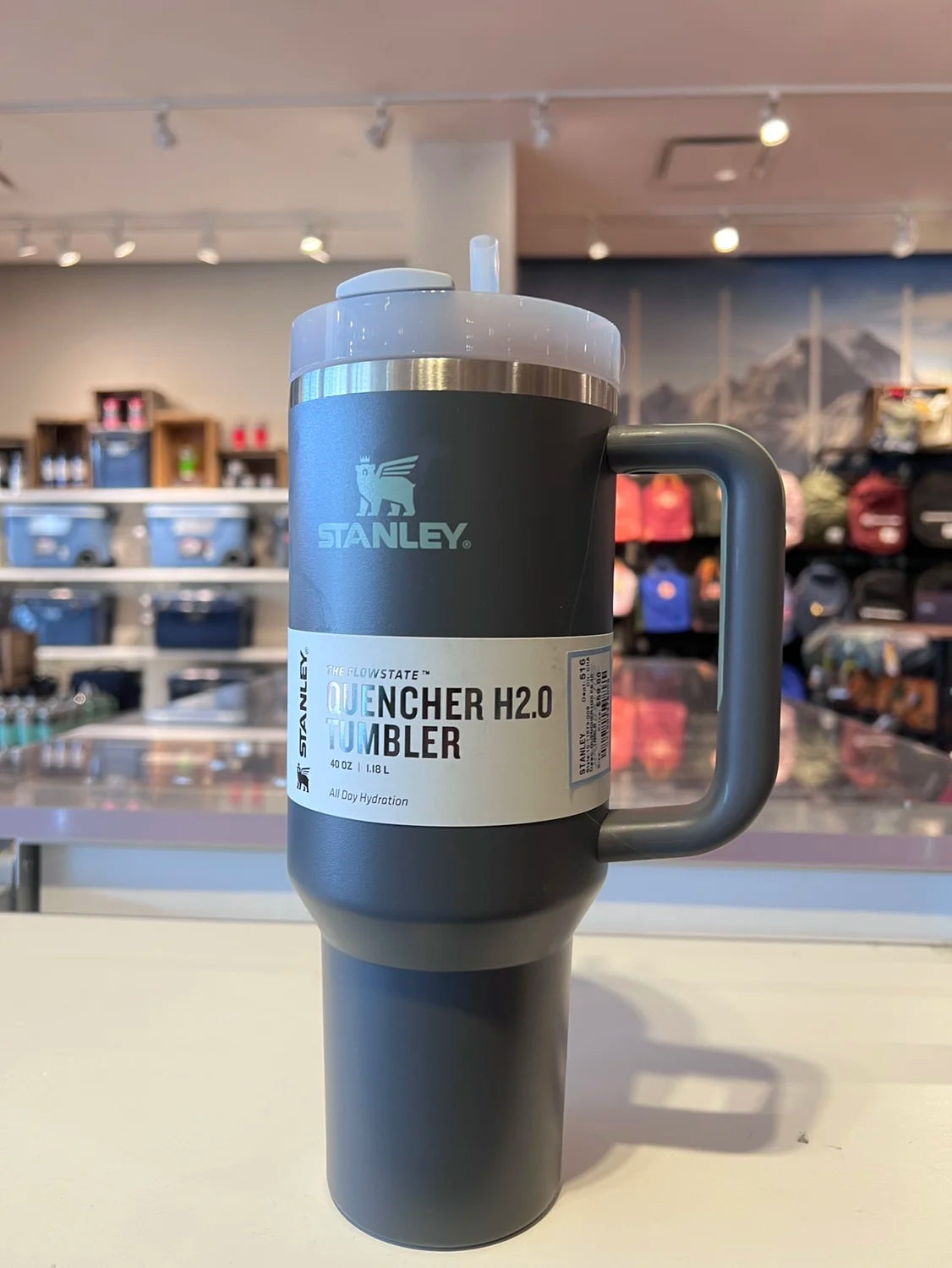 كوب Stanley Adventure Quencher H2.0 سعة 40 أونصة مع مقبض من الفولاذ المقاوم للصدأ معزول بالفراغ كوب سيارة حراري مثلج للسفر