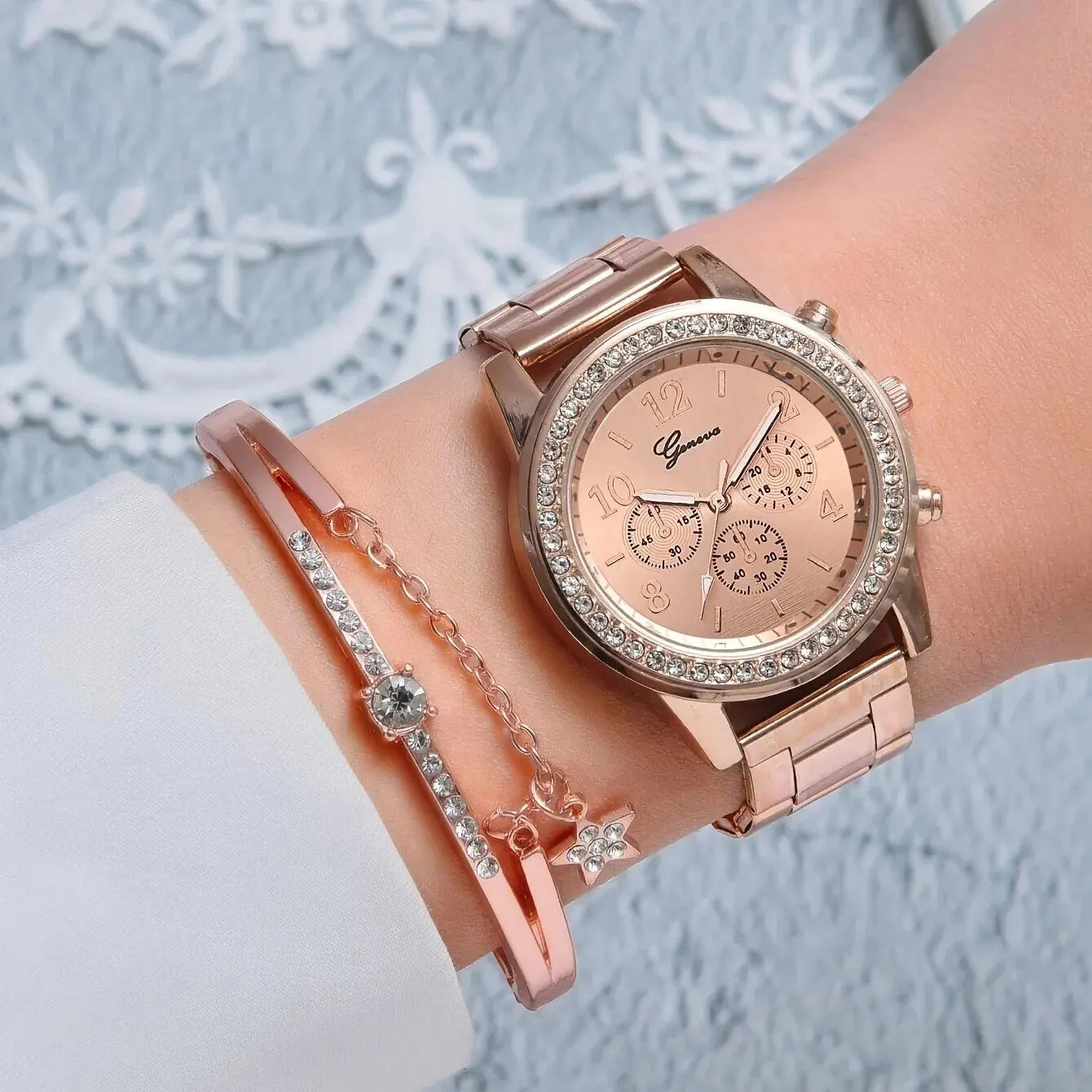 Ladies Quartz Wrist Watches Fashion Wristwatch Dress Watch Women Crystal Diamond Watches Gold Clock Women Montre Femme New