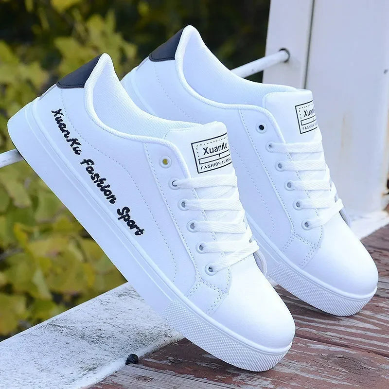 Sneakers Men Shoes Men Vulcanized Cheap Flat New casual shoes in spring 2023 Fashion White Canvas Sneakers Chaussure Homme